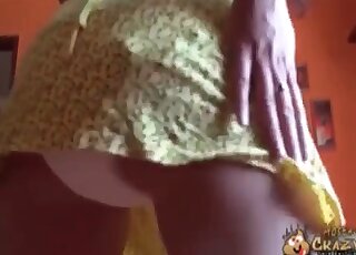 Pigtailed chick is slowly ready to unleash it